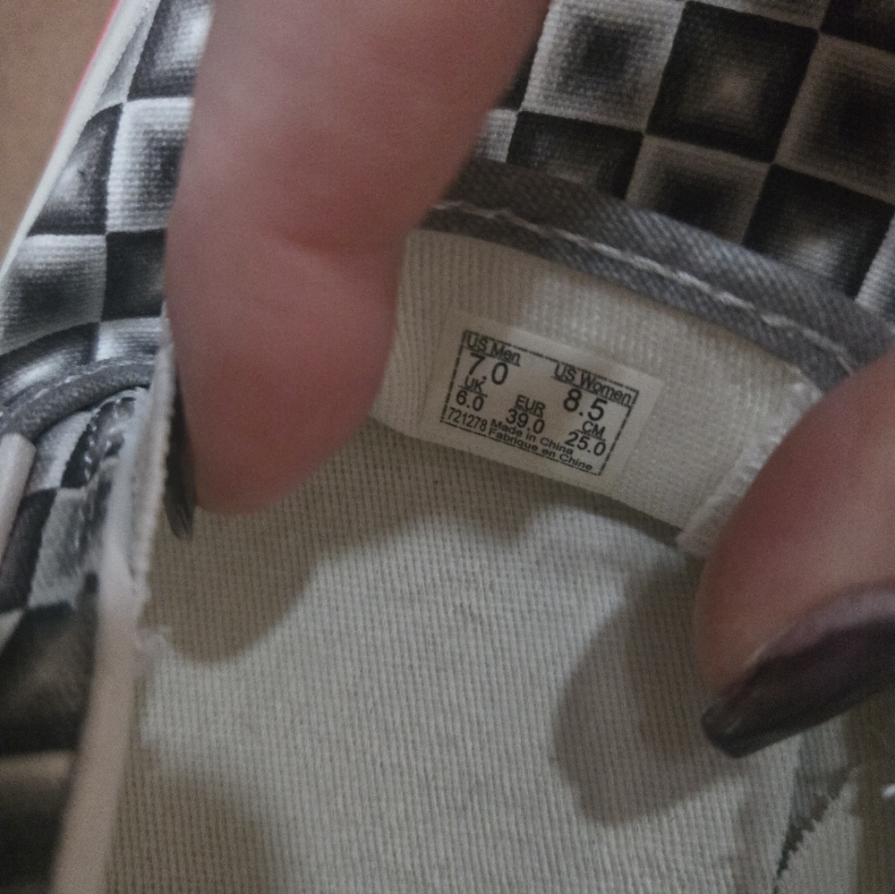 Vans Black and White Checkered Slip-On Shoes Men Or Womens! Womens Size 8 - Picture 4 of 4